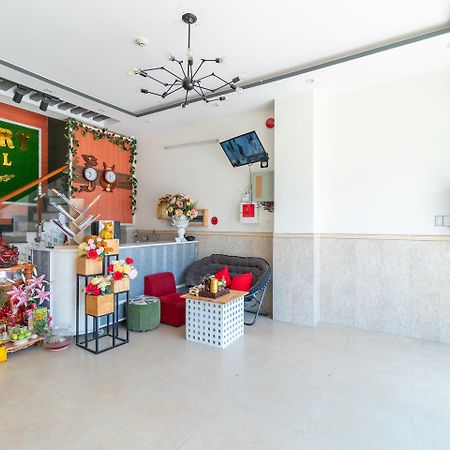 Oyo 238 Luxury Motel Дананг Экстерьер фото